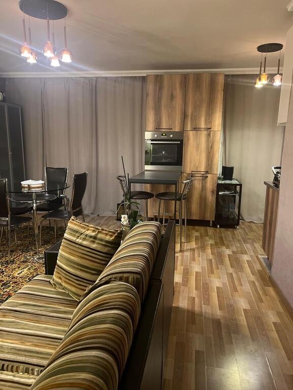 Satılır 3 otaqlı köhnə tikili, 61 m², Nizami m.-2