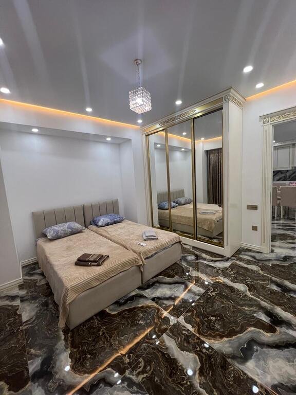 Kirayə verilir 4 otaqlı yeni tikili, 170 m², 8 noyabr-6