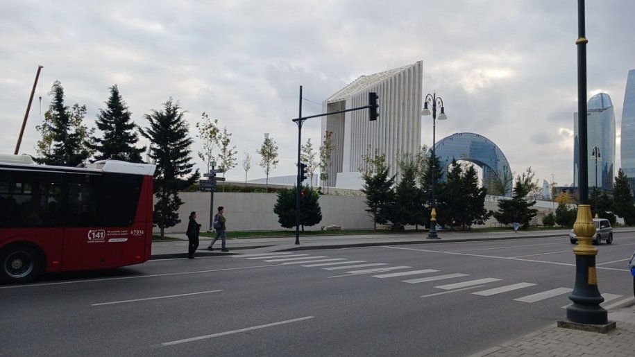 100 kv.m. obyekt icarəyə verilir, Xətai m.-2