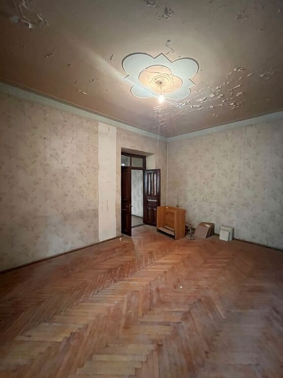 Satılır 3 otaqlı köhnə tikili, 81 m², Elmlər Akademiyası m.-1