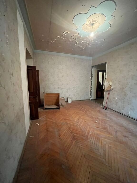 Satılır 3 otaqlı köhnə tikili, 81 m², Elmlər Akademiyası m.-6