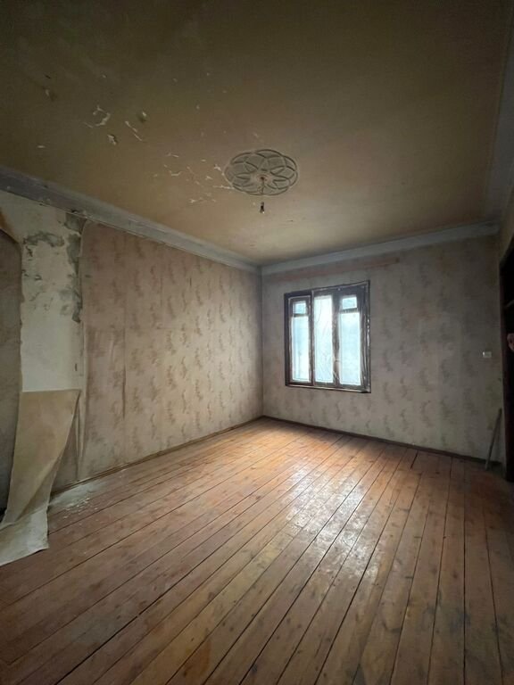 Satılır 3 otaqlı köhnə tikili, 81 m², Elmlər Akademiyası m.-7