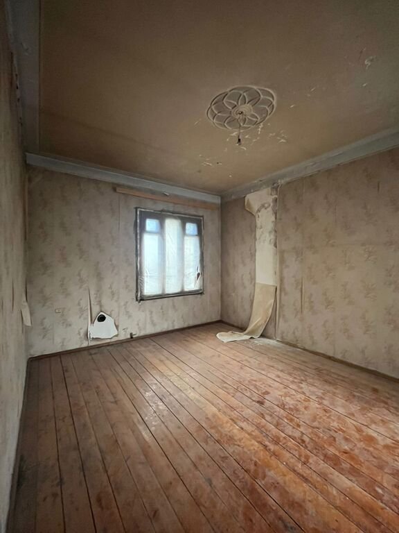 Satılır 3 otaqlı köhnə tikili, 81 m², Elmlər Akademiyası m.-8