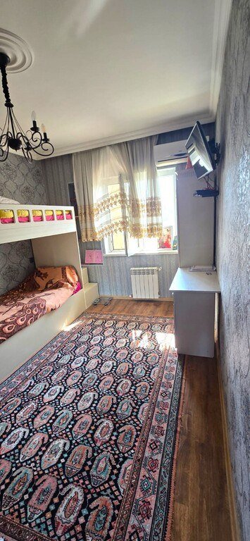 Satılır 3 otaqlı köhnə tikili, 110 m², Azadlıq Prospekti m.-7