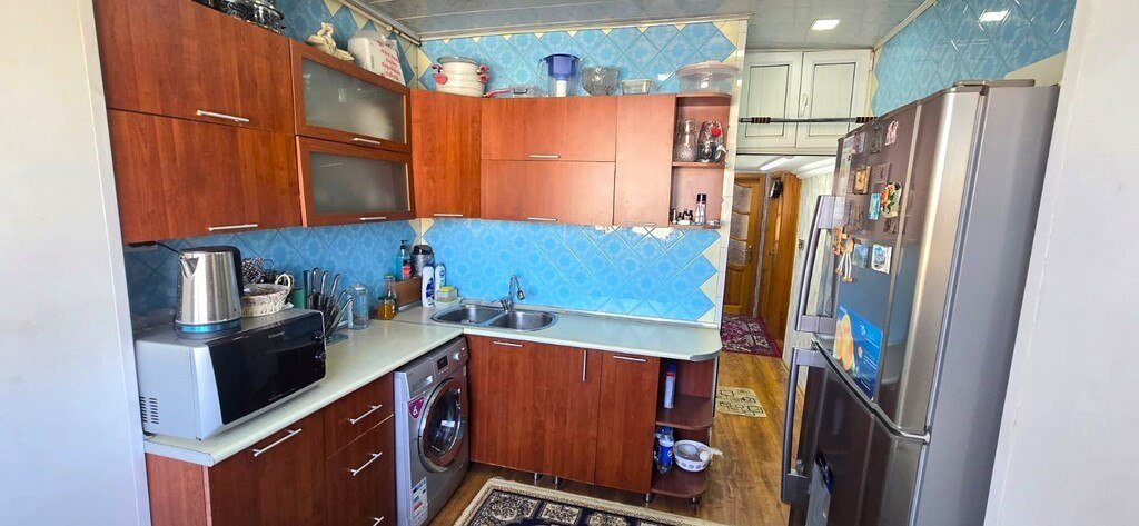 Satılır 3 otaqlı köhnə tikili, 110 m², Azadlıq Prospekti m.-9