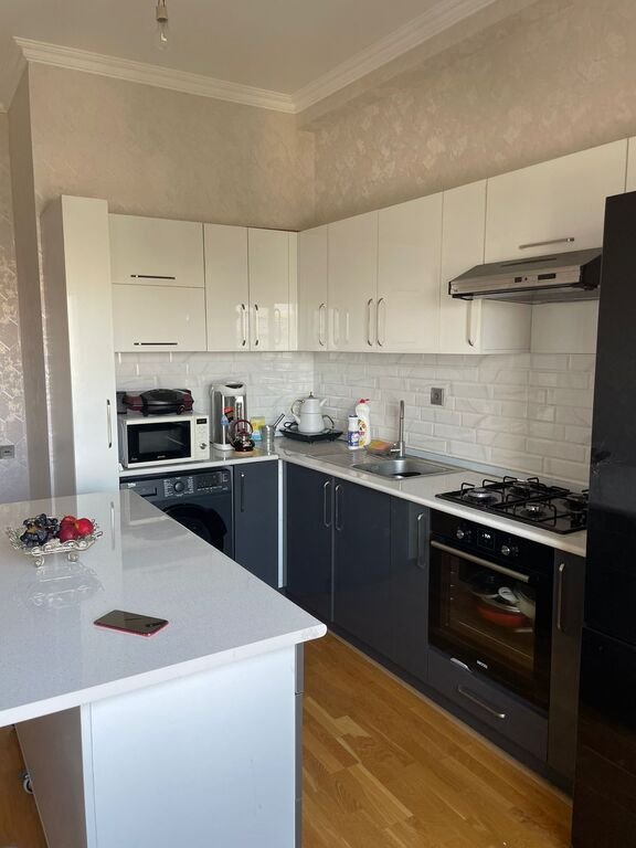 Satılır 3 otaqlı yeni tikili, 115 m², Memar Əcəmi m.-13