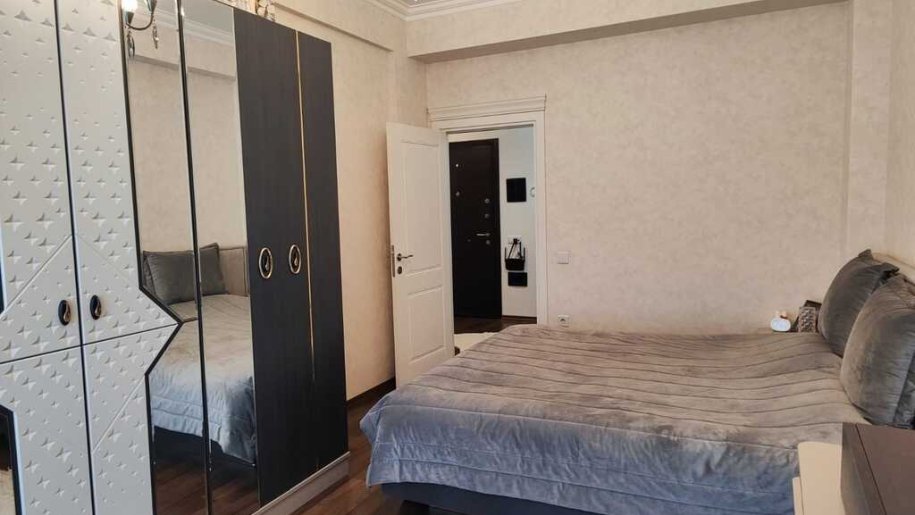 Satılır 3 otaqlı yeni tikili, 100 m², 20 Yanvar m.-10