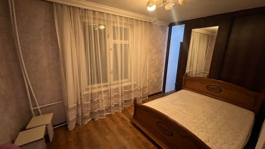 Kirayə verilir 2 otaqlı köhnə tikili, 45 m², İnşaatçılar m.-2