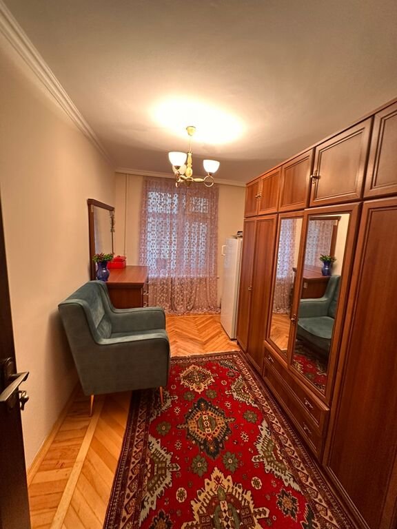 Satılır 3 otaqlı köhnə tikili, 80 m², Nizami m.-3