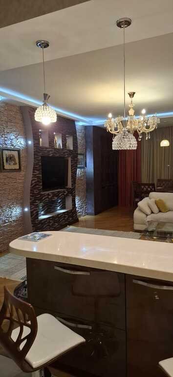 Kirayə verilir 3 otaqlı yeni tikili, 134 m², Nizami m.-2