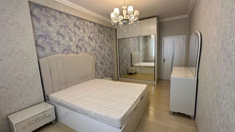 Satılır 2 otaqlı yeni tikili, 70 m², Azadlıq Prospekti m.-5