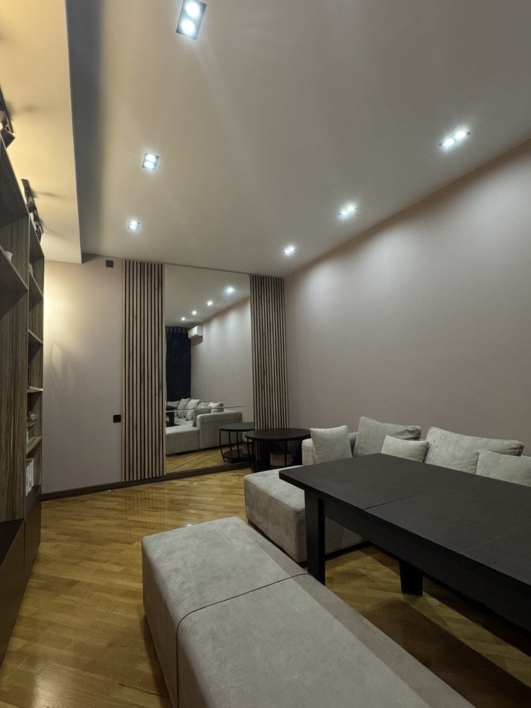 Satılır 3 otaqlı köhnə tikili, 72 m², Nizami m.-2