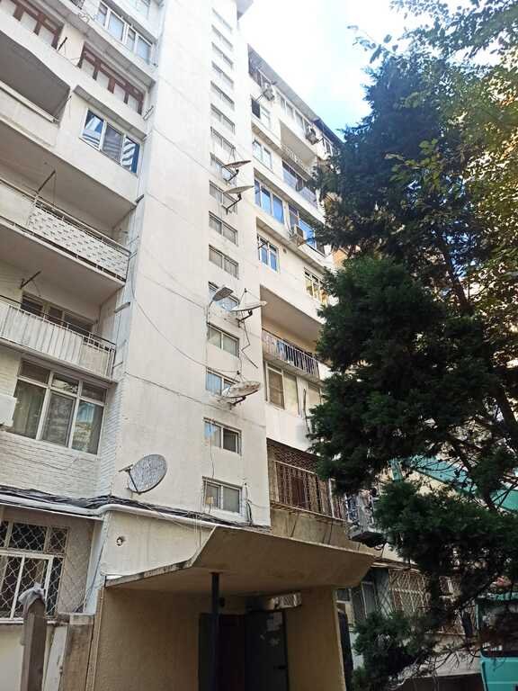 Satılır 4 otaqlı köhnə tikili, 100 m², Gənclik m.-27