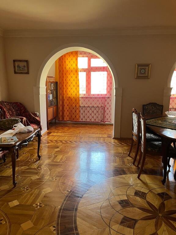 Satılır 4 otaqlı köhnə tikili, 102 m², İnşaatçılar m.-16