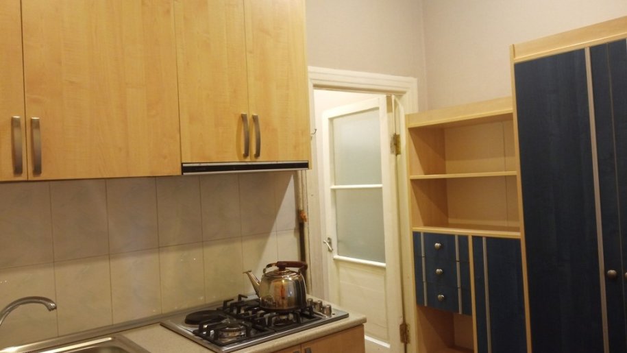 Kirayə verilir 2 otaqlı köhnə tikili, 67 m², Bakıxanov (Razin)-3