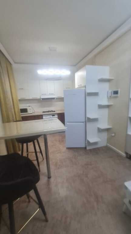 Kirayə verilir 2 otaqlı köhnə tikili, 50 m², Nizami m.-4