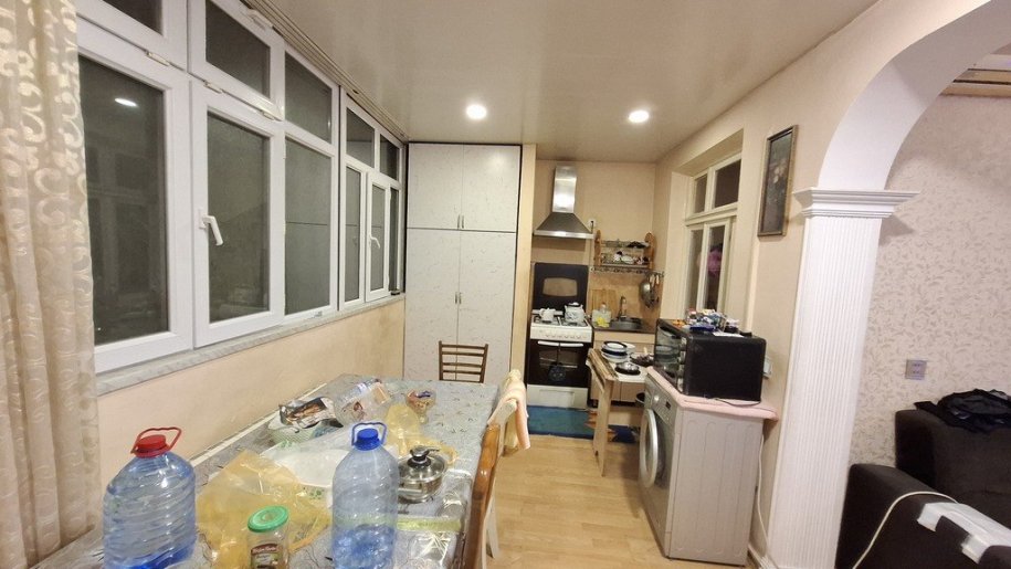 Satılır 3 otaqlı köhnə tikili, 67 m², Azadlıq Prospekti m.-10