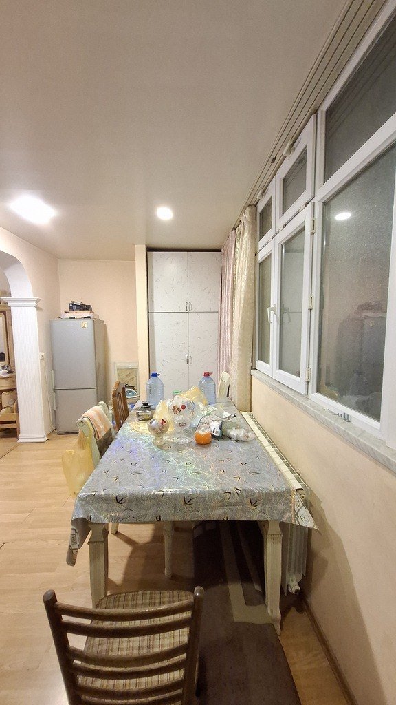 Satılır 3 otaqlı köhnə tikili, 67 m², Azadlıq Prospekti m.-11