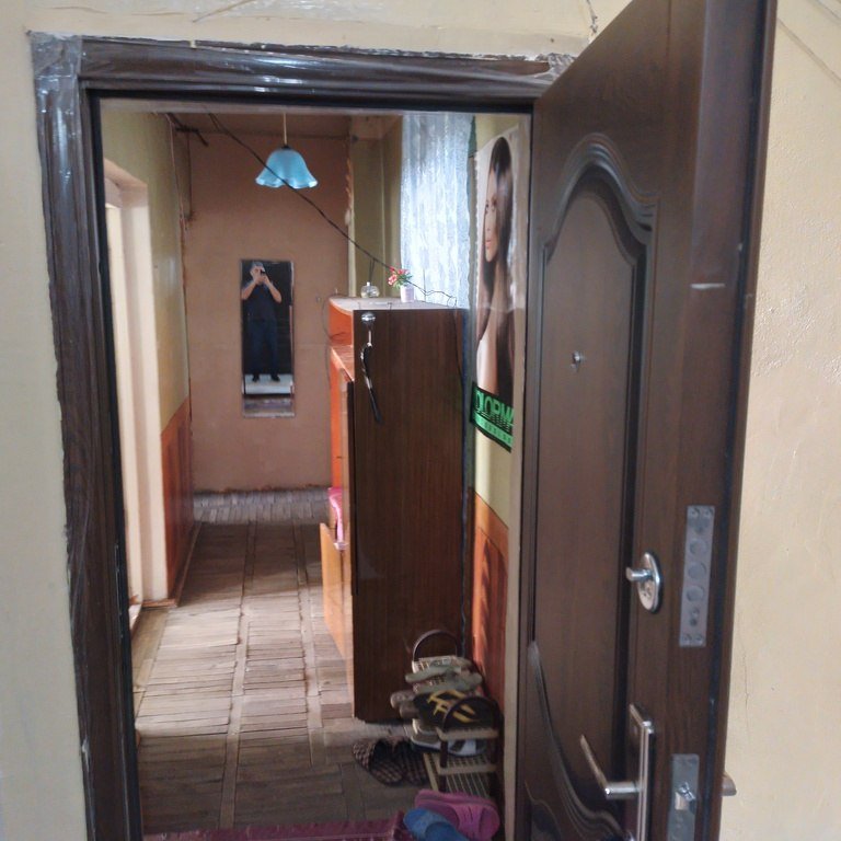 Satılır 4 otaqlı köhnə tikili, 86 m², Şəki-1