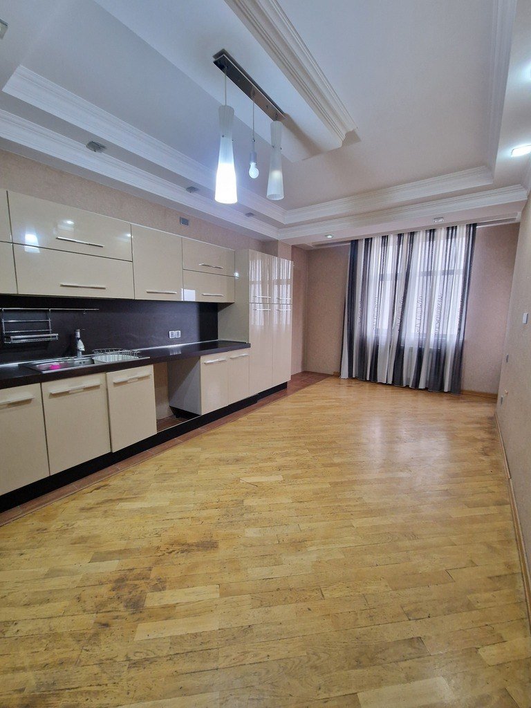 Satılır 3 otaqlı yeni tikili, 145 m², Sumqayıt-4