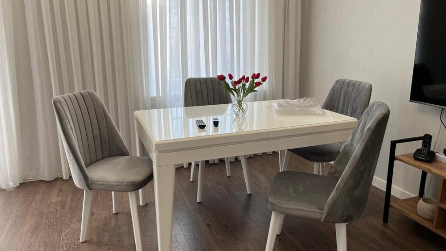 Kirayə verilir 2 otaqlı köhnə tikili, 60 m², Sahil m.-2