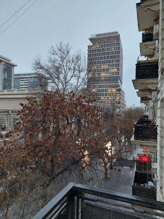 Kirayə verilir 2 otaqlı köhnə tikili, 60 m², Sahil m.-9