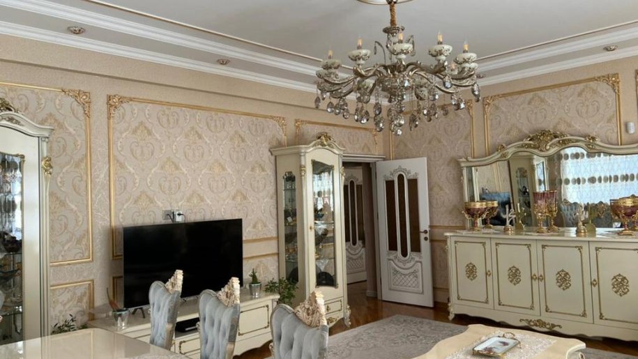 Satılır 3 otaqlı yeni tikili, 133 m², Memar Əcəmi m.-5