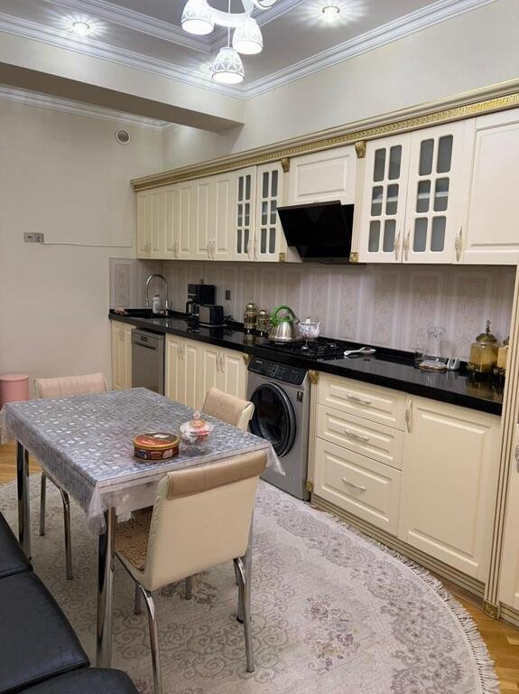 Satılır 3 otaqlı yeni tikili, 133 m², Memar Əcəmi m.-19