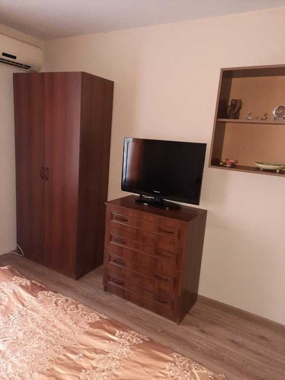 Kirayə verilir 1 otaqlı köhnə tikili, 30 m², Nizami m.-1