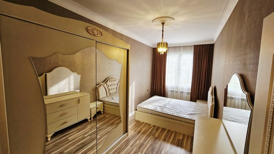 Kirayə verilir 2 otaqlı köhnə tikili, 50 m², Memar Əcəmi m.-5