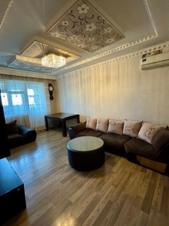 Satılır 2 otaqlı köhnə tikili, 65 m², Gənclik m.-5