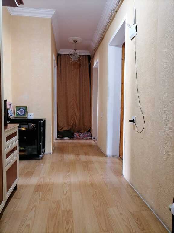 Satılır 3 otaqlı köhnə tikili, 66 m², Sumqayıt-4