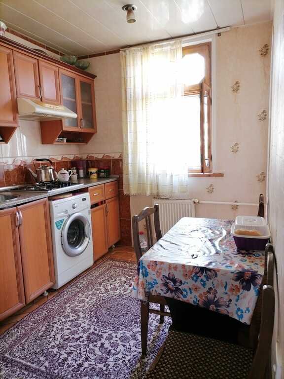Satılır 3 otaqlı köhnə tikili, 66 m², Sumqayıt-9