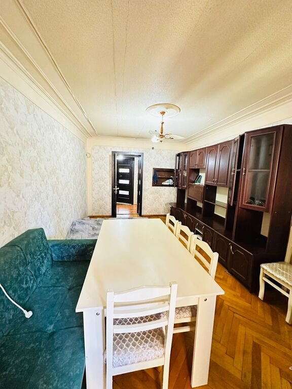 Satılır 2 otaqlı köhnə tikili, 45 m², Qara Qarayev m.-2