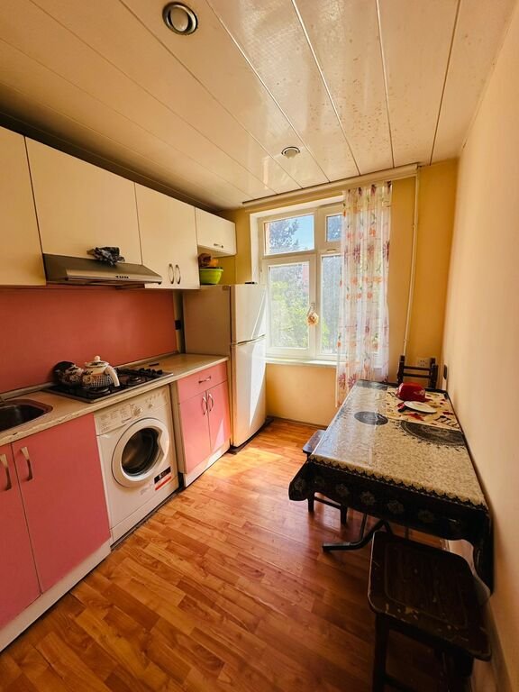 Satılır 2 otaqlı köhnə tikili, 45 m², Qara Qarayev m.-4