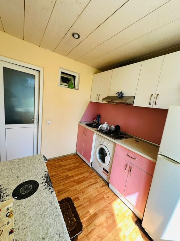 Satılır 2 otaqlı köhnə tikili, 45 m², Qara Qarayev m.-5