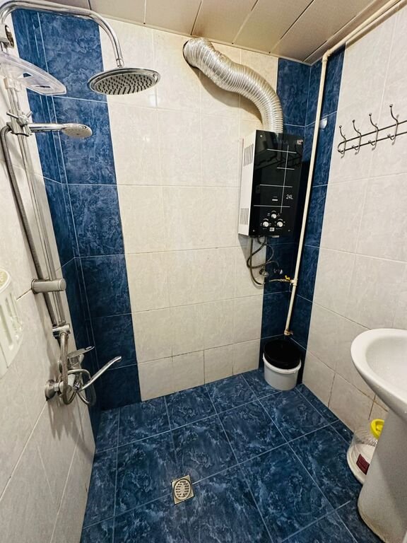 Satılır 2 otaqlı köhnə tikili, 45 m², Qara Qarayev m.-10