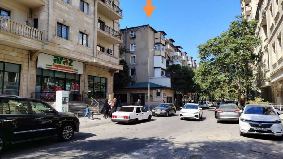 Satılır 3 otaqlı köhnə tikili, 75 m², Elmlər Akademiyası m.-1