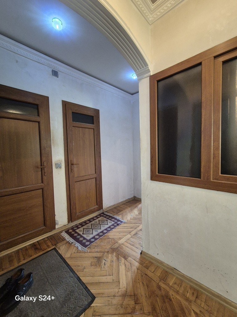 Satılır 3 otaqlı köhnə tikili, 60 m², 20 Yanvar m.-8