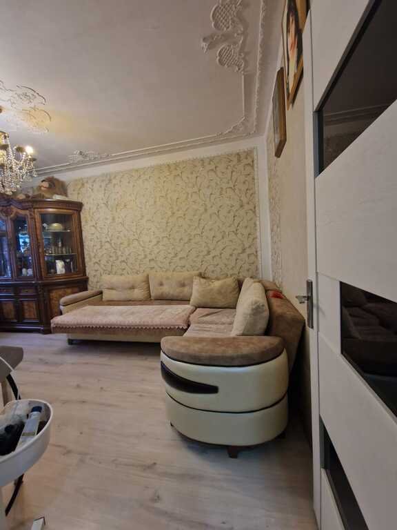 Satılır 2 otaqlı köhnə tikili, 56 m², Həzi Aslanov m.-7