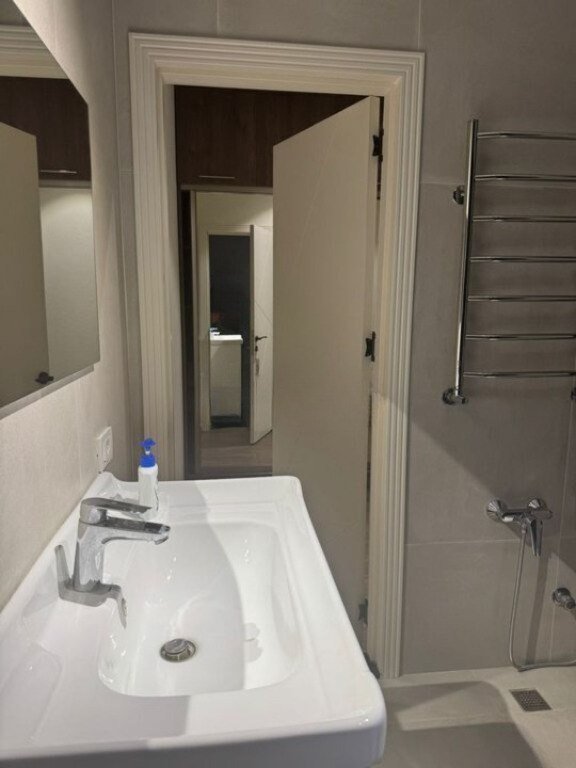 Kirayə verilir 2 otaqlı yeni tikili, 80 m², Qara Qarayev m.-14