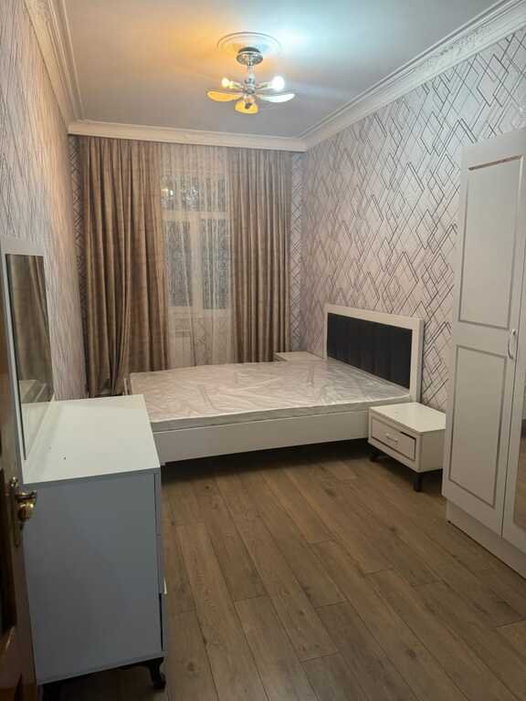 Kirayə verilir 2 otaqlı köhnə tikili, 50 m², Memar Əcəmi m.-4