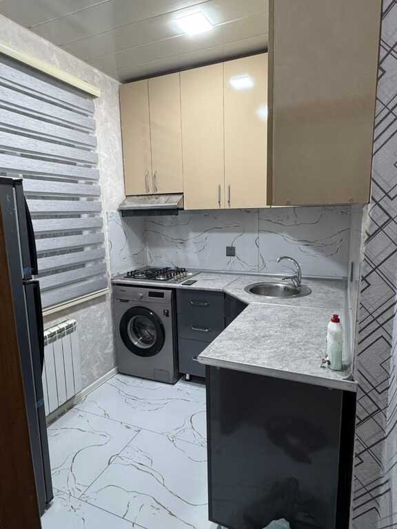 Kirayə verilir 2 otaqlı köhnə tikili, 50 m², Memar Əcəmi m.-6