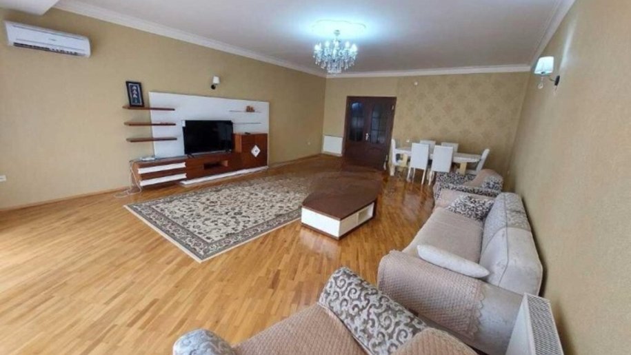 Kirayə verilir 3 otaqlı yeni tikili, 170 m², Nizami m.-1
