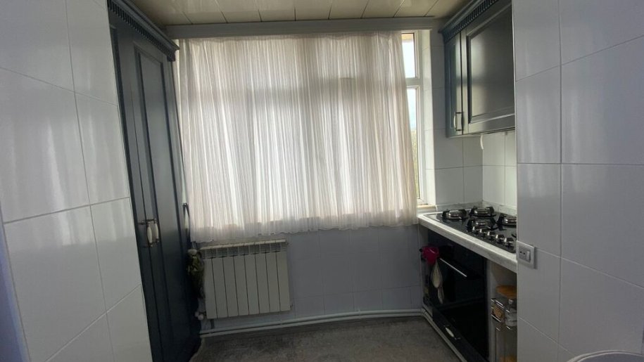 Satılır 4 otaqlı köhnə tikili, 110 m², Xalqlar dostluğu m.-4
