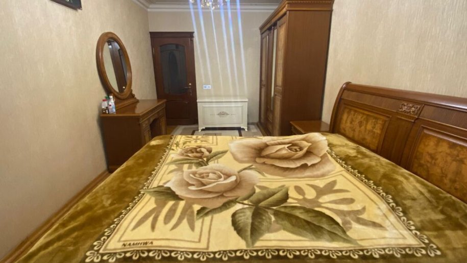Satılır 4 otaqlı köhnə tikili, 110 m², Xalqlar dostluğu m.-12