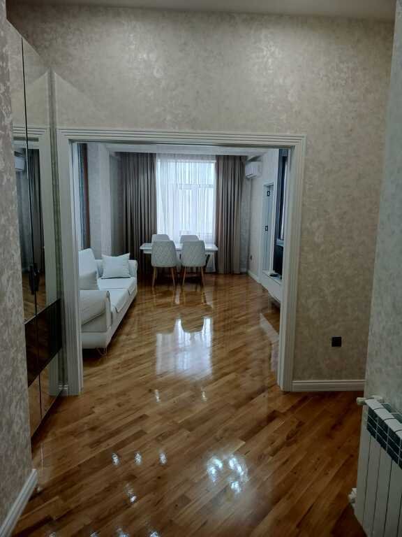 Kirayə verilir 2 otaqlı yeni tikili, 75 m², Neftçilər m.-2