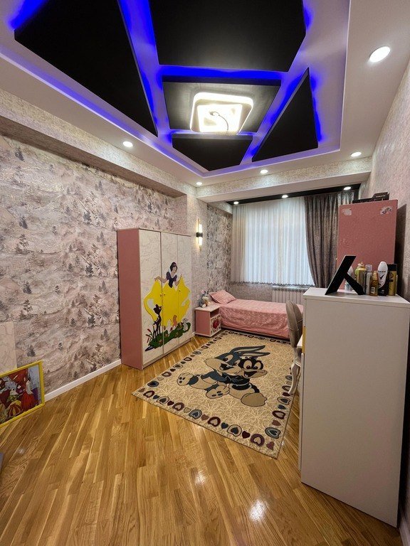 Satılır 4 otaqlı yeni tikili, 142 m², Xalqlar dostluğu m.-4