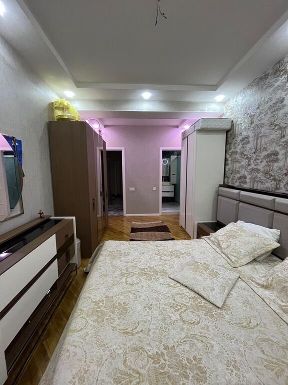 Satılır 4 otaqlı yeni tikili, 142 m², Xalqlar dostluğu m.-7