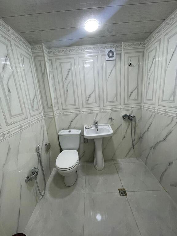 Kirayə verilir 3 otaqlı köhnə tikili, 80 m², Qara Qarayev m.-3